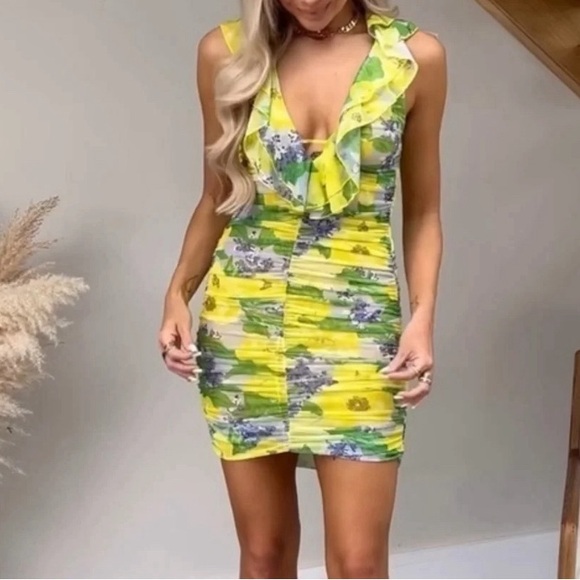 Zara Dresses & Skirts - NWT Zara Yellow Floral Print Ruched Tulle Mini Dress